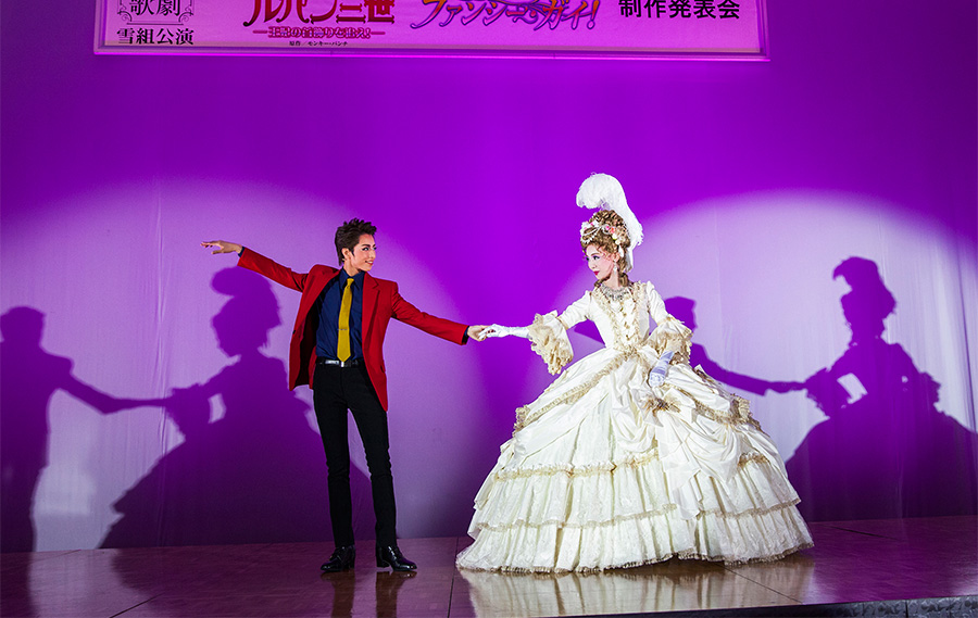 スペシャル | 宝塚歌劇 雪組公演『ルパン三世 ―王妃の首飾りを追え！―／ファンシー・ガイ！』