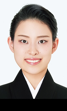 悠木　琉衣