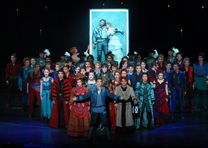 ギャラリー | 星組公演 『ロミオとジュリエット』 | 宝塚歌劇公式