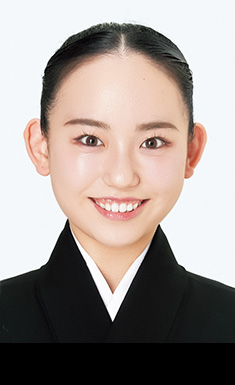 結美　れいな