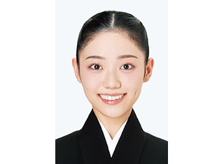 菜乃華　まり